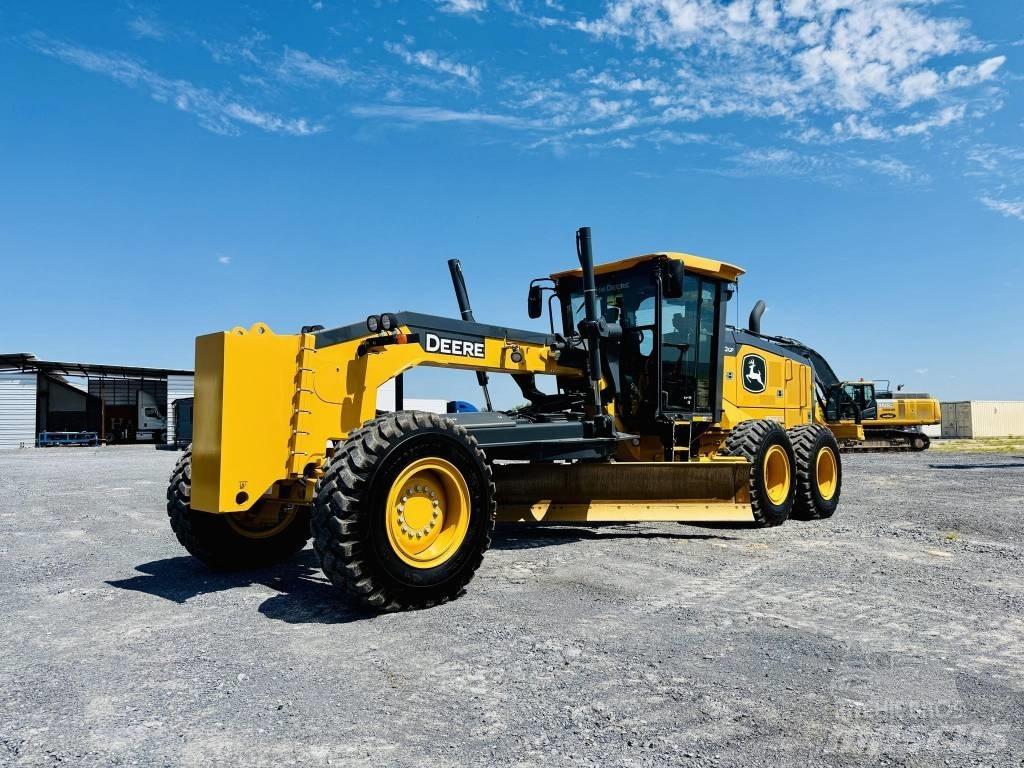 DEERE 672G Niveleuse