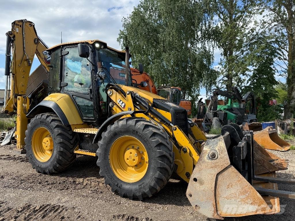 CAT 444 Tractopelle