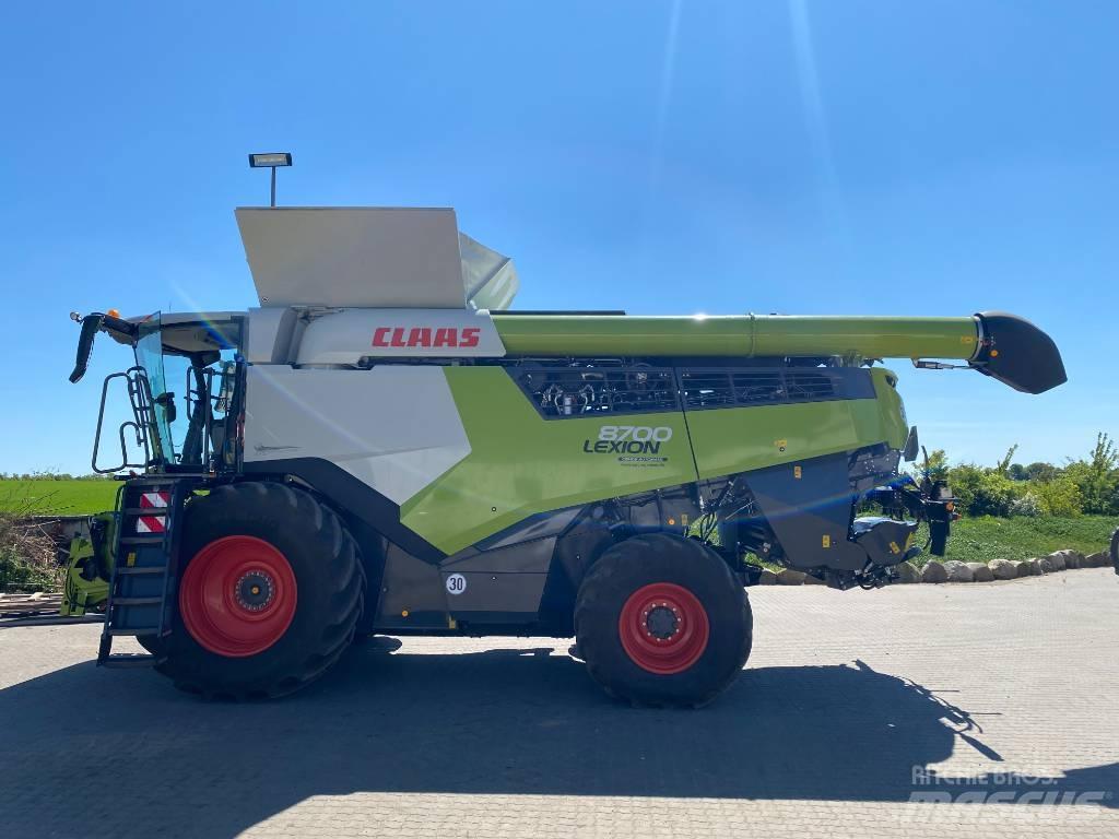 CLAAS Lexion 8700 Moissonneuse batteuse