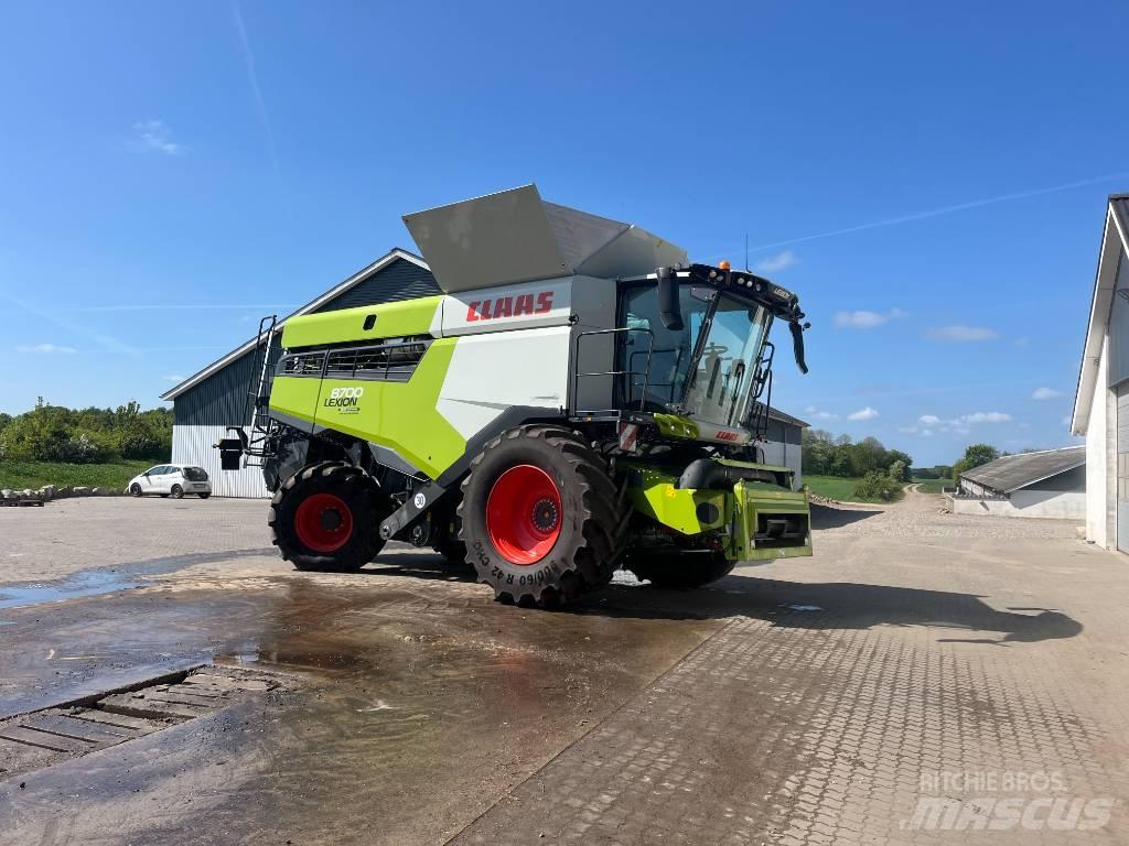 CLAAS Lexion 8700 Moissonneuse batteuse