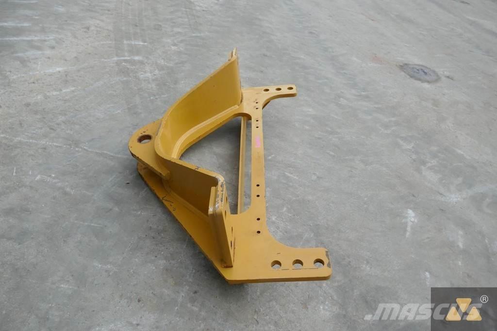 CAT 140M3 Drawbar Autres accessoires