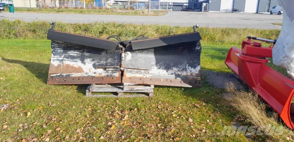 Pome 320 Chasse neige