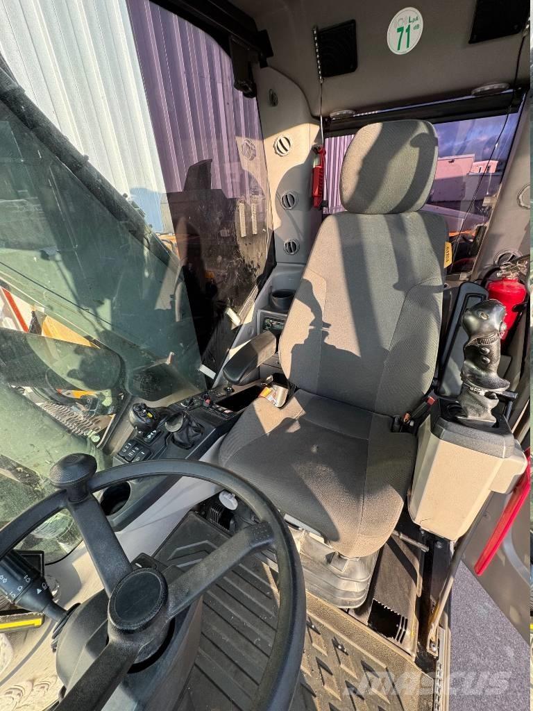 Volvo EWR 170 E Pelle sur pneus