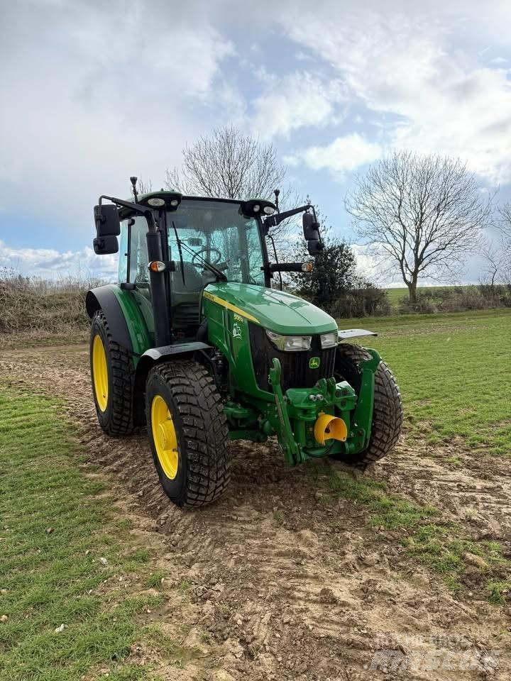 John Deere 5100 R Tracteur