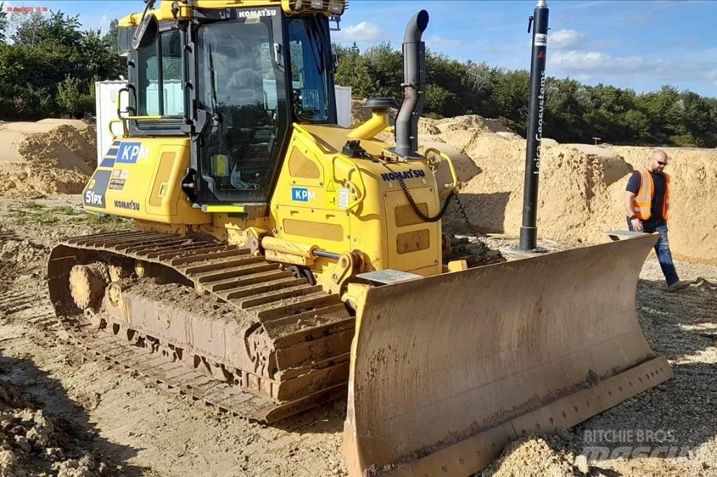 Komatsu D51 PX-24 Bouteurs sur chenilles
