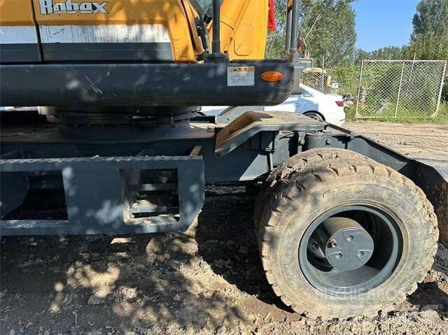 Hyundai 210W Pelle sur pneus