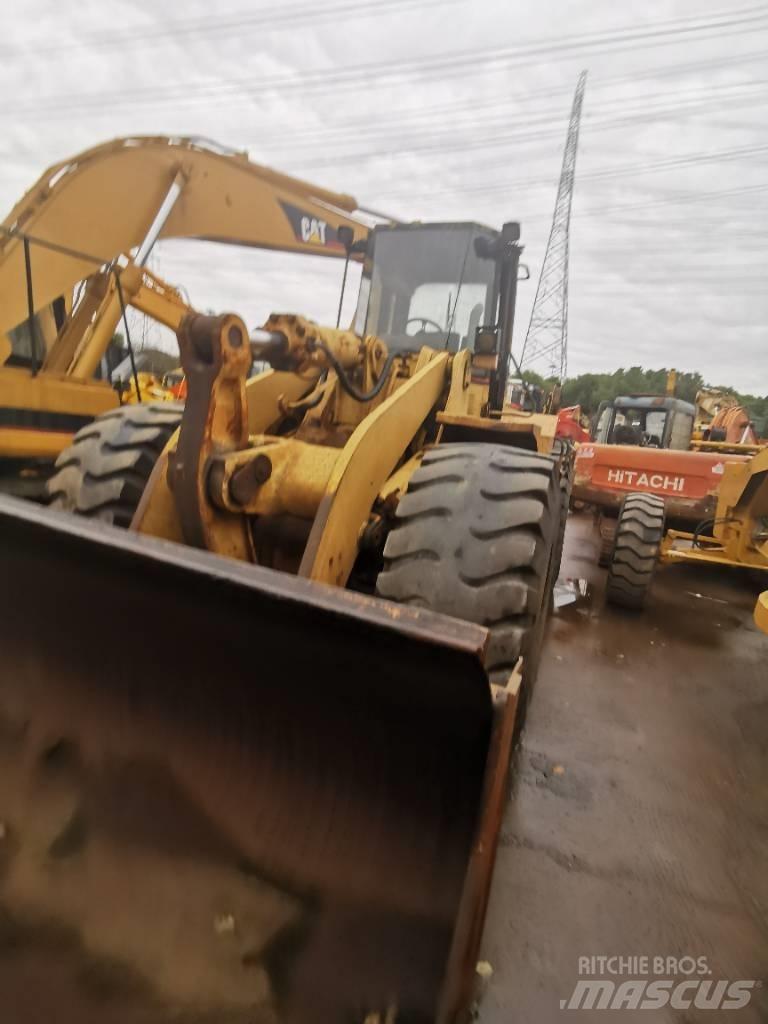 CAT 966F Chargeuse sur pneus