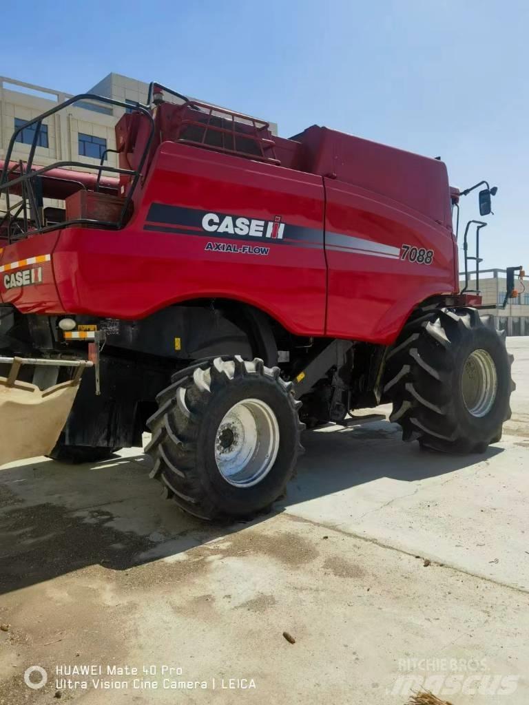 Case IH 7088 Moissonneuse batteuse