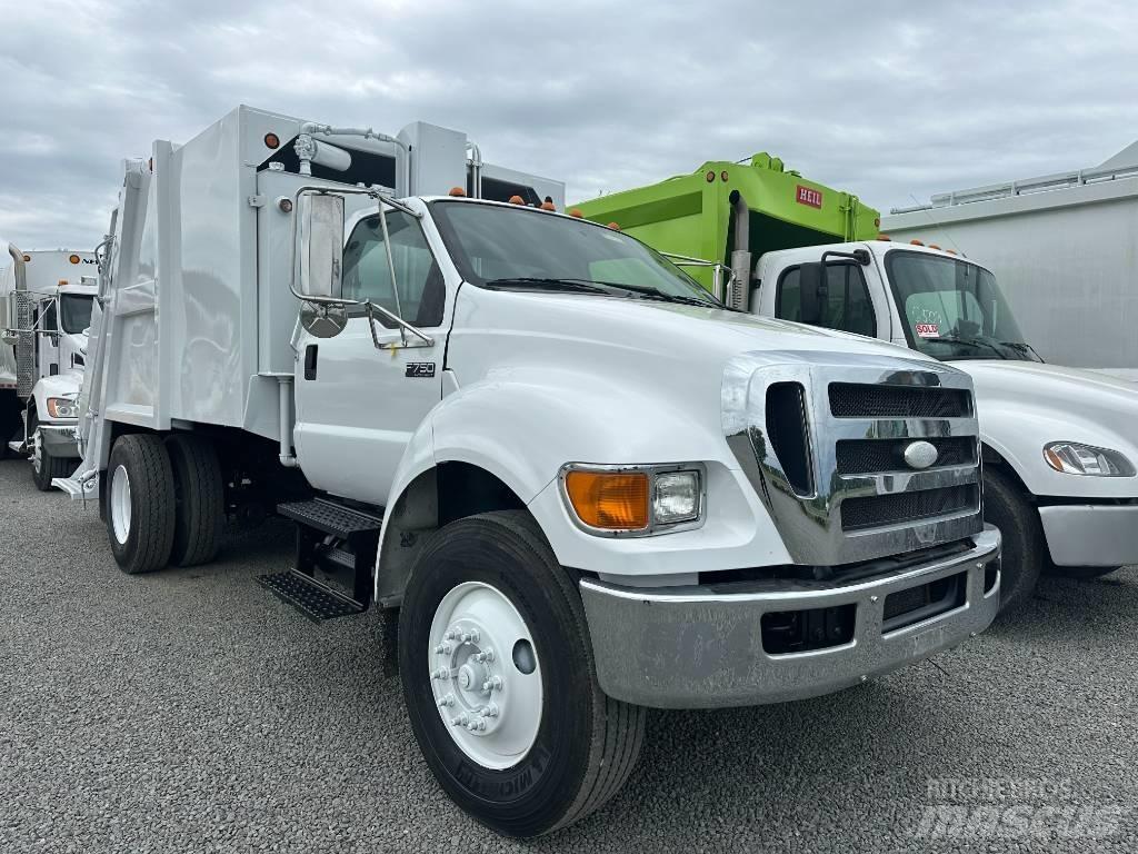 Ford F 750 Camion poubelle