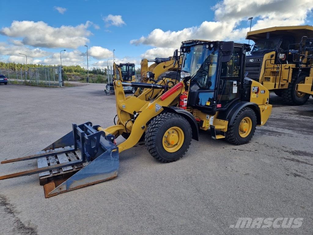 CAT 906 Chargeuse sur pneus
