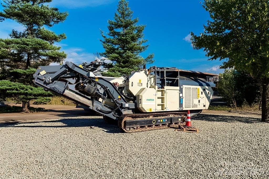 Metso J90 Concasseur mobile
