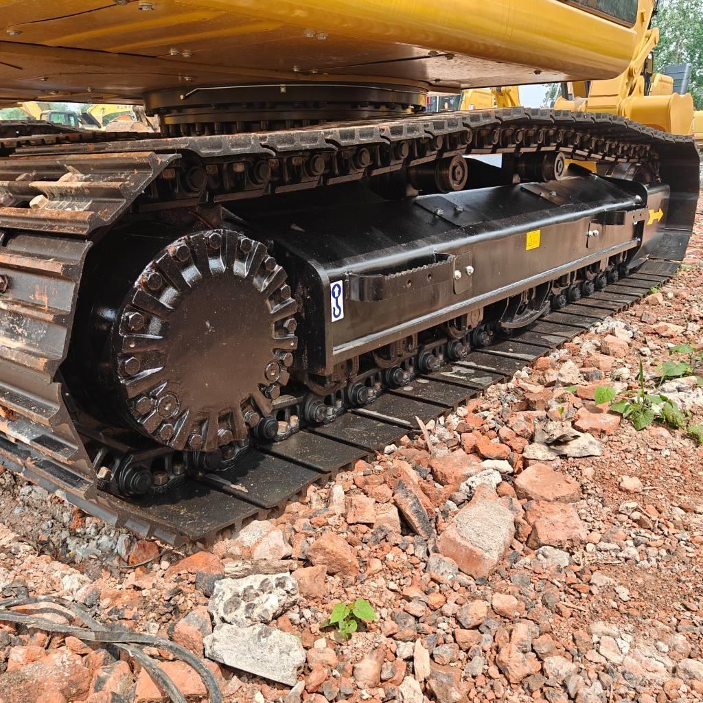 CAT 320D2L Pelle sur chenilles