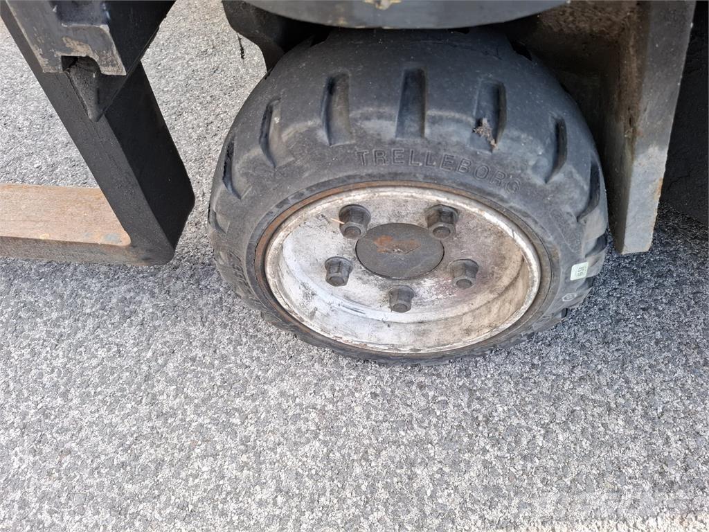 Combilift C3000CB Chariot multidirectionnel