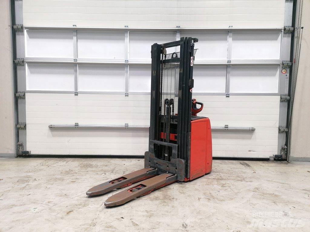 Linde L14 Gerbeur accompagnant
