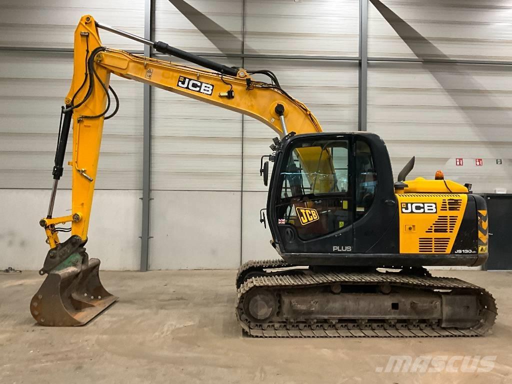 JCB JS 130 LC Pelle sur chenilles