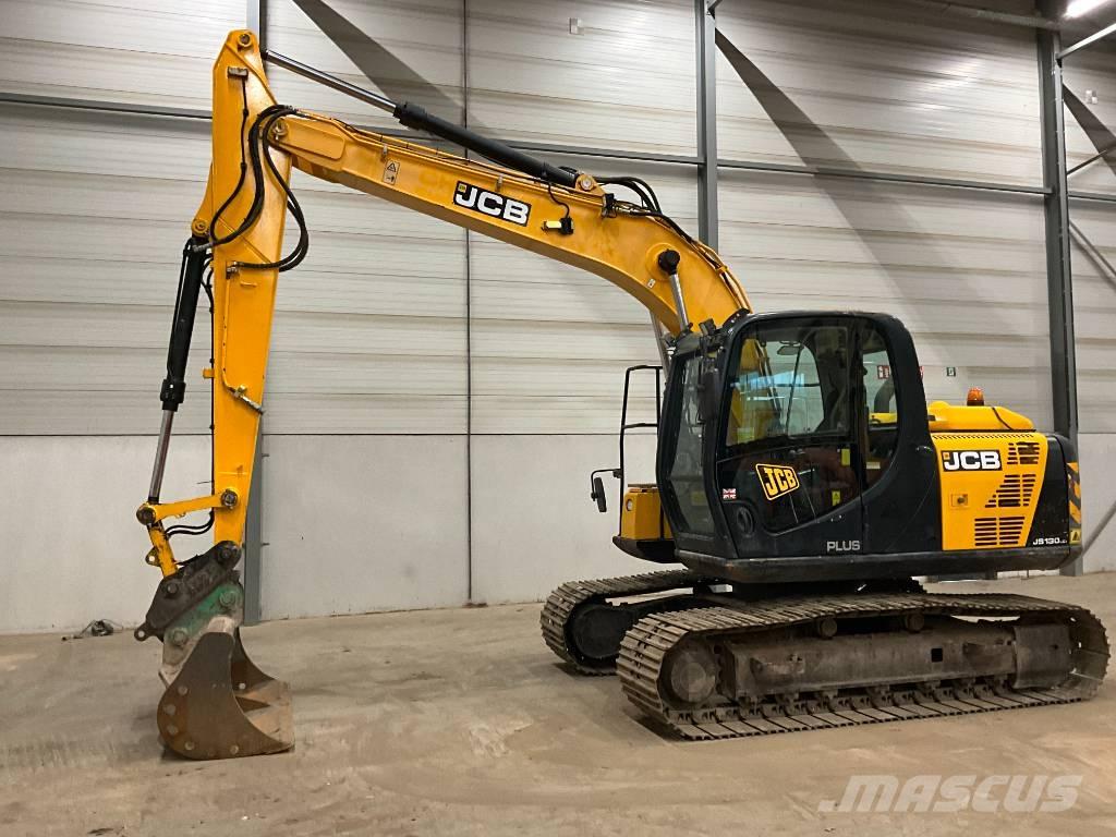 JCB JS 130 LC Pelle sur chenilles