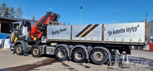 Scania G410 Camion plateau ridelle avec grue