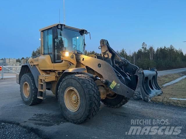 Volvo L90F Chargeuse sur pneus