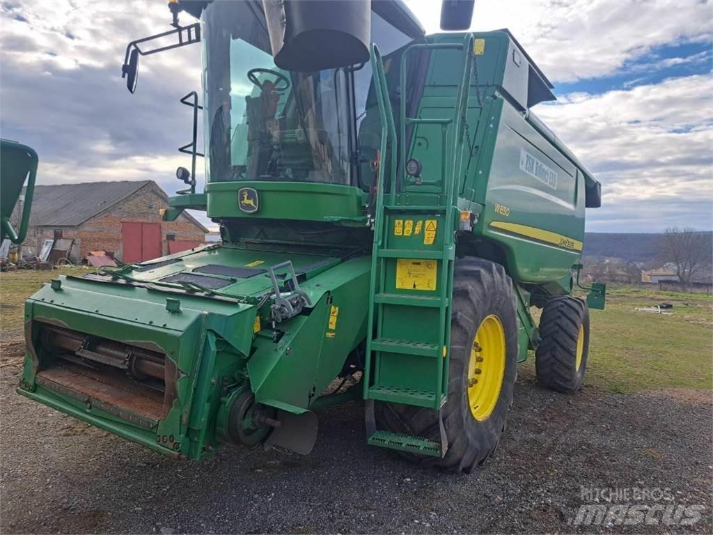 John Deere W650 Moissonneuse batteuse