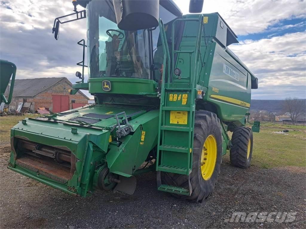 John Deere W650 Moissonneuse batteuse