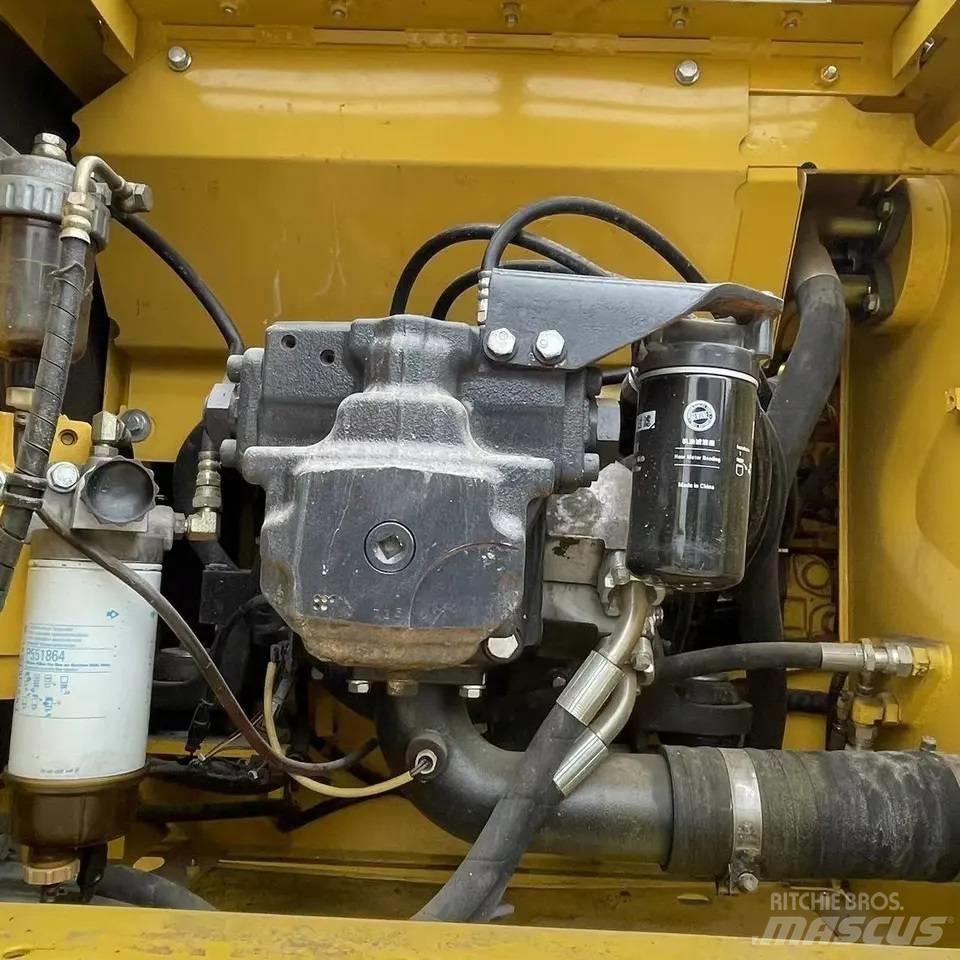 Komatsu PC200-8 Pelle sur chenilles