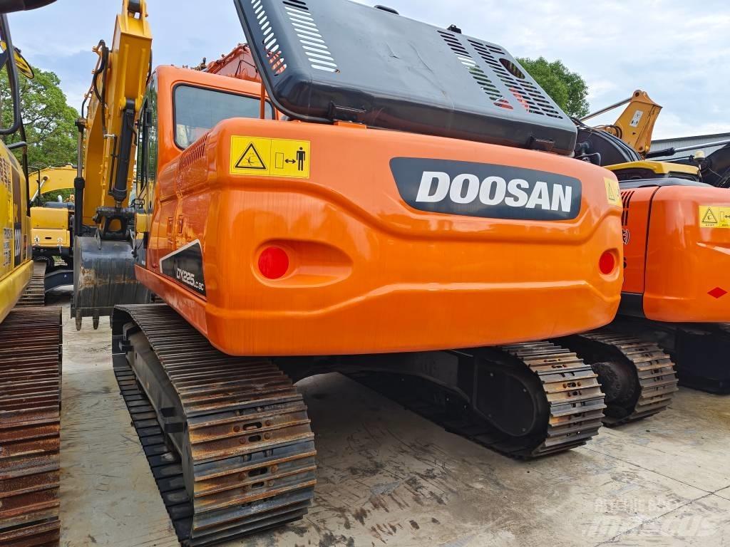 Doosan DX 225 LC-9C Pelle sur chenilles