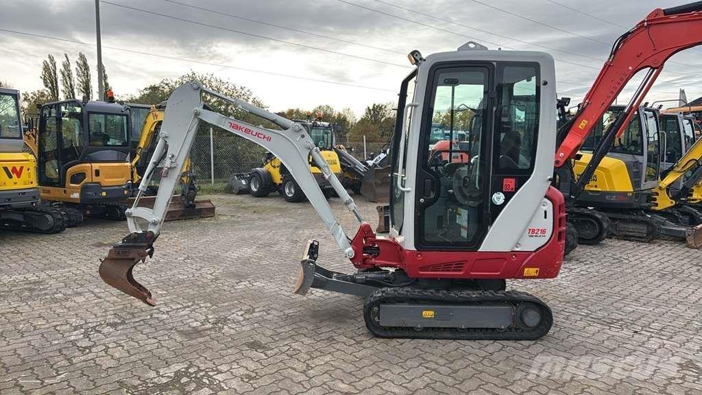 Takeuchi TB216 Mini pelle < 7t