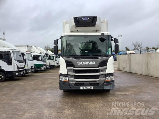Scania P 250 Camion frigorifique