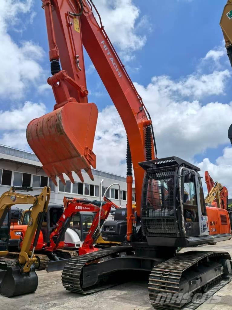 Hitachi ZX 250-3 G Mini pelle 7t-12t
