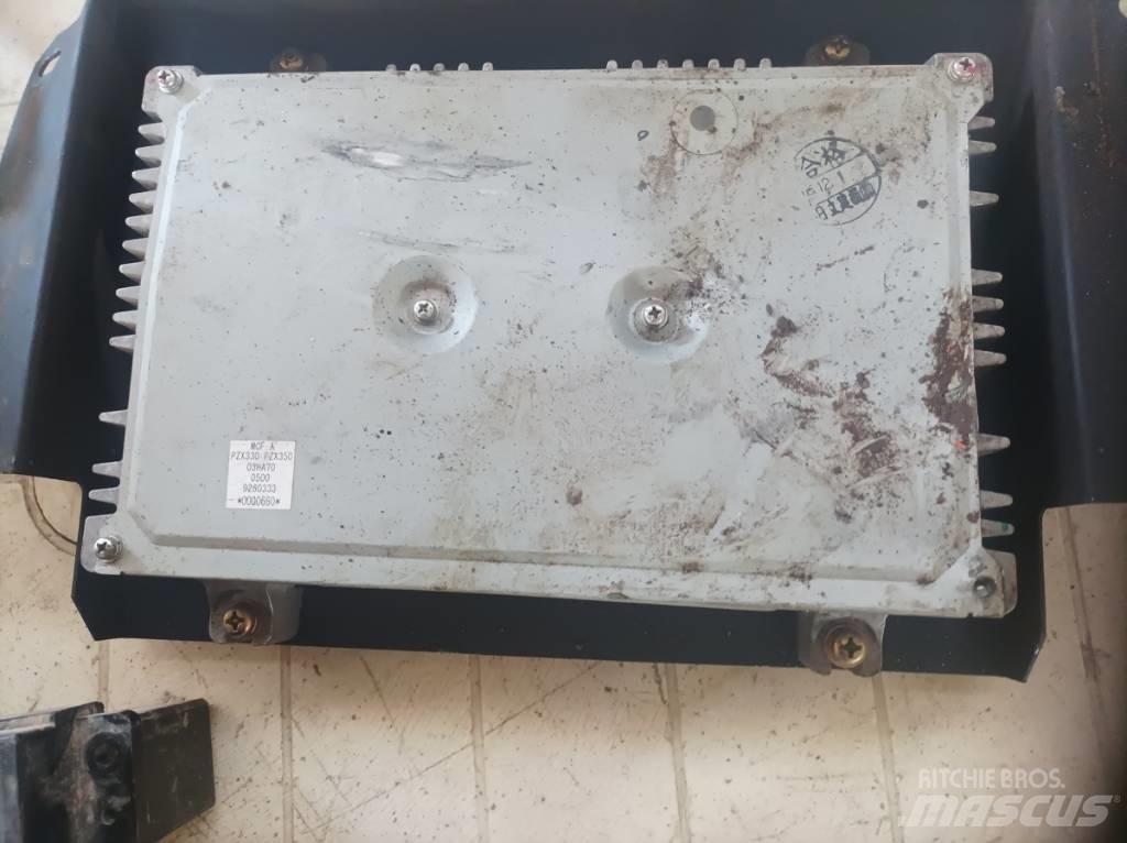 Hitachi ZX 350 LC-6 Electronique