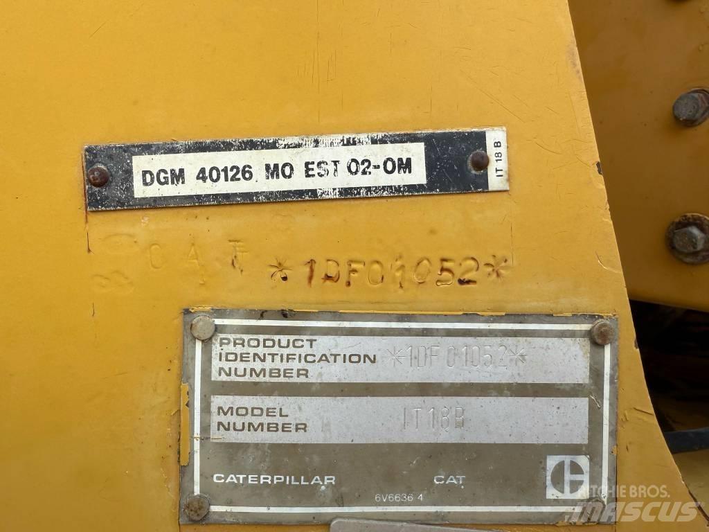 CAT IT 18 B Chargeuse sur pneus