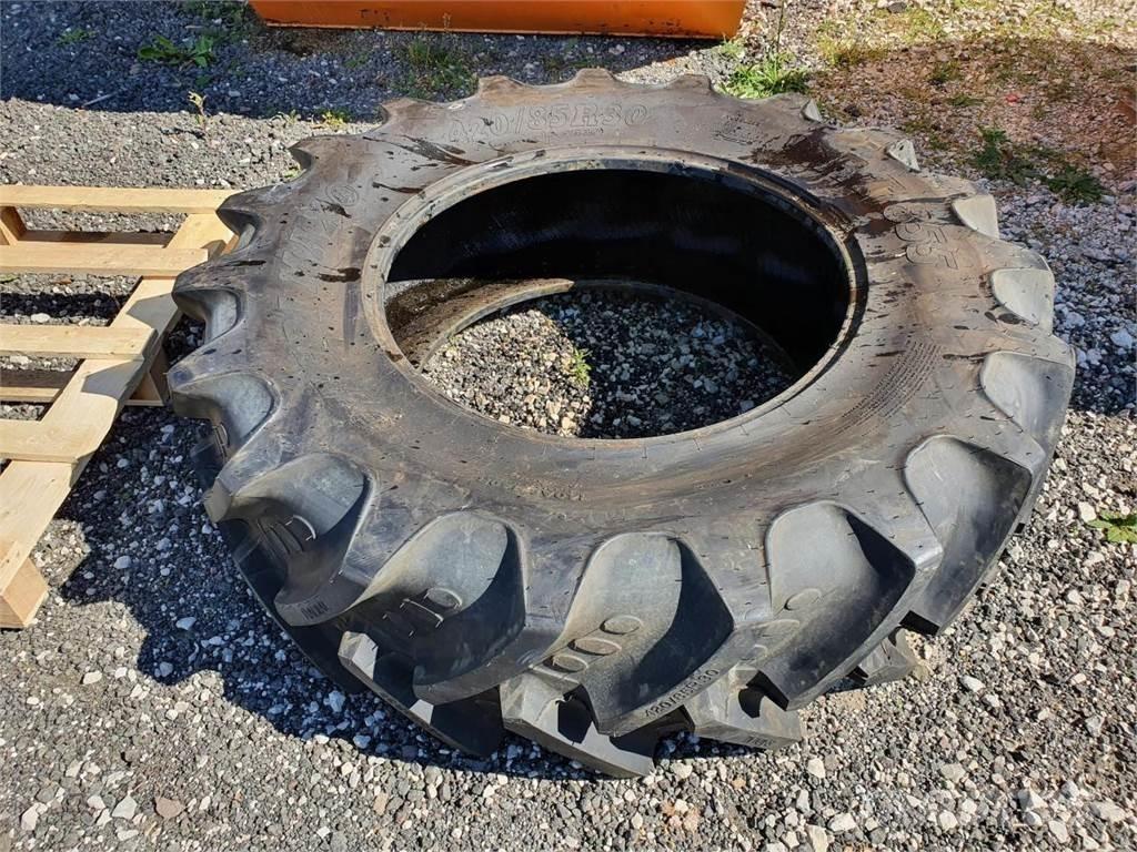 BKT 420/85R30 Pneus, roues et jantes