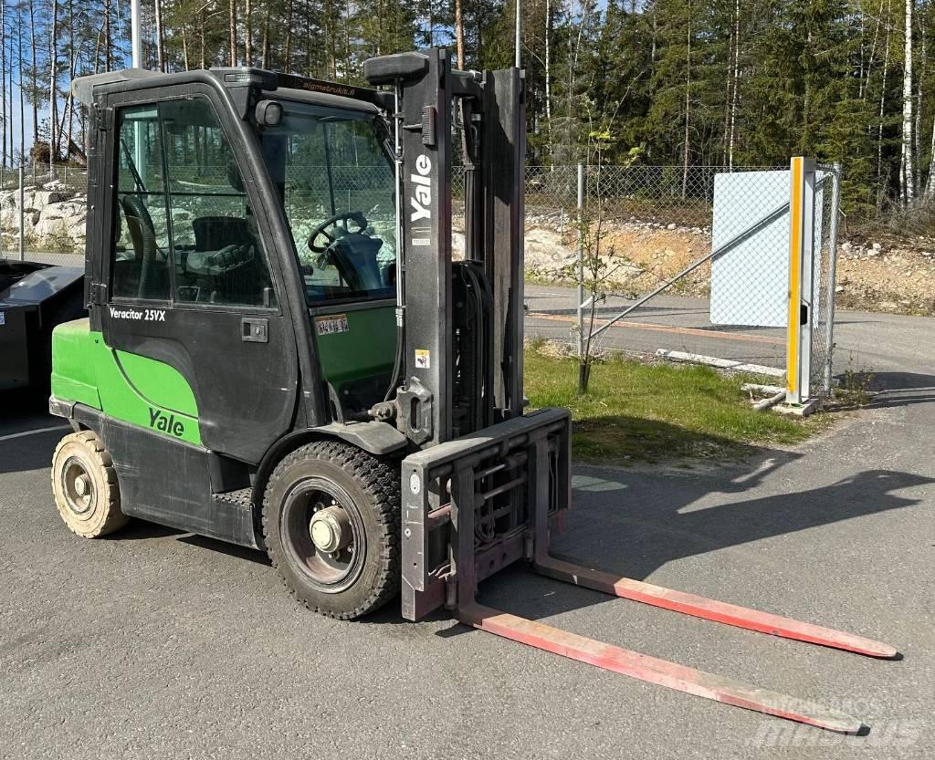 Yale GLP 25 VX Chariots GPL