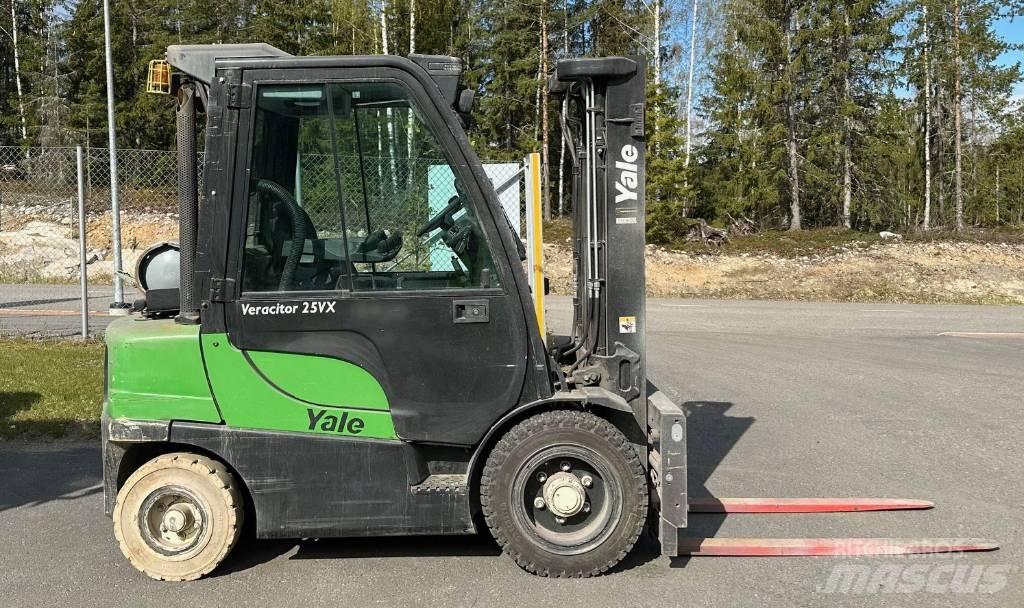 Yale GLP 25 VX Chariots GPL