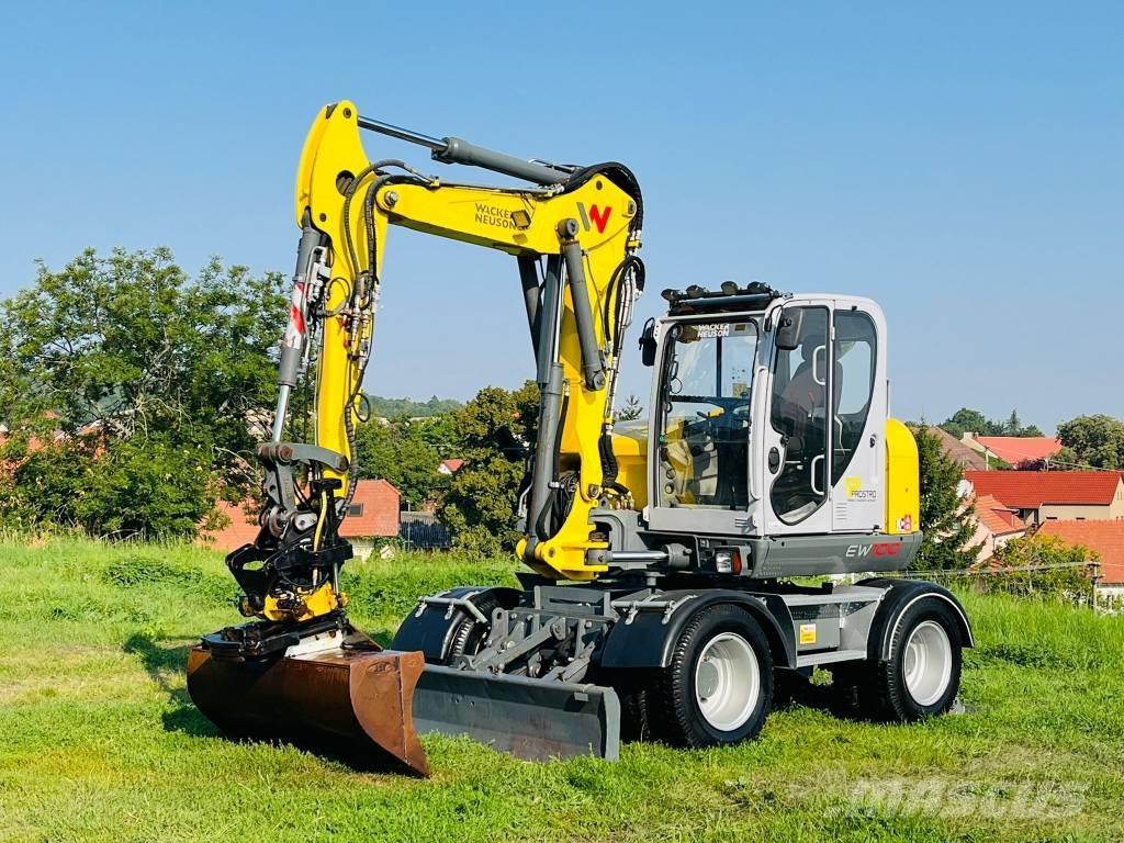 Wacker Neuson EW 100 Pelle sur pneus