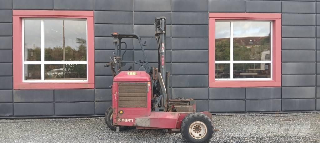Moffett M5 25.3P NX Chariots diesel
