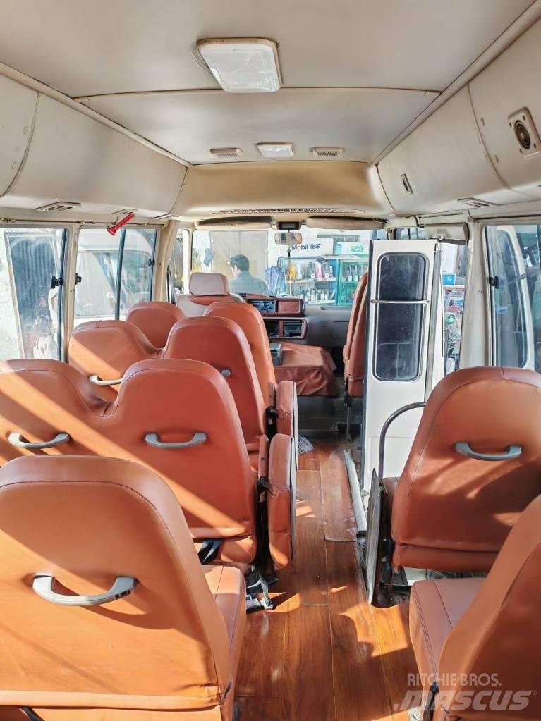Toyota Coaster Autobus interurbain