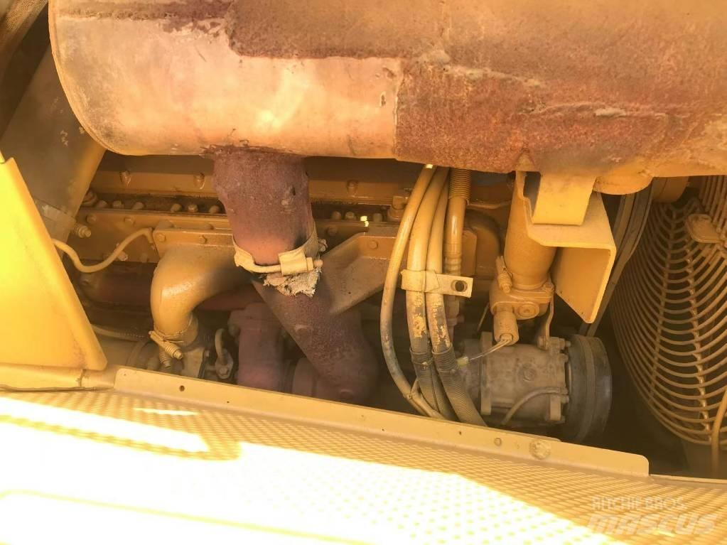 CAT D 6 G Bouteurs sur chenilles