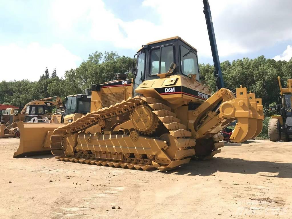CAT D 6 G Bouteurs sur chenilles