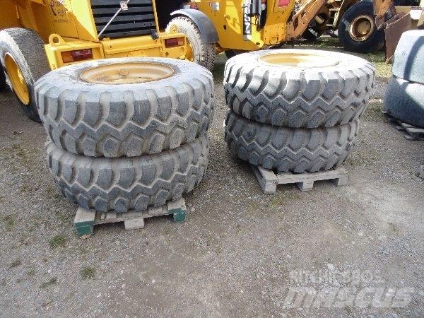 Goodyear 17,5x25 Pneus, roues et jantes