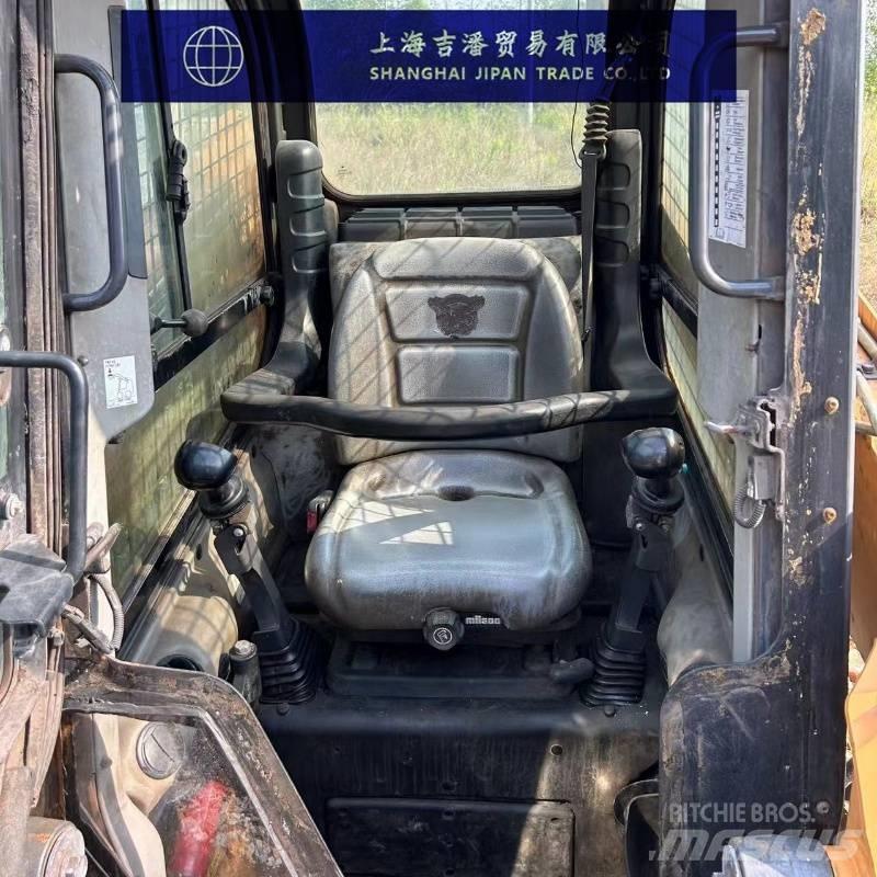 CASE SR 175 Chargeuse compacte