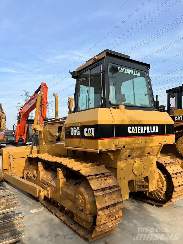 CAT D 6 G Bouteurs sur chenilles