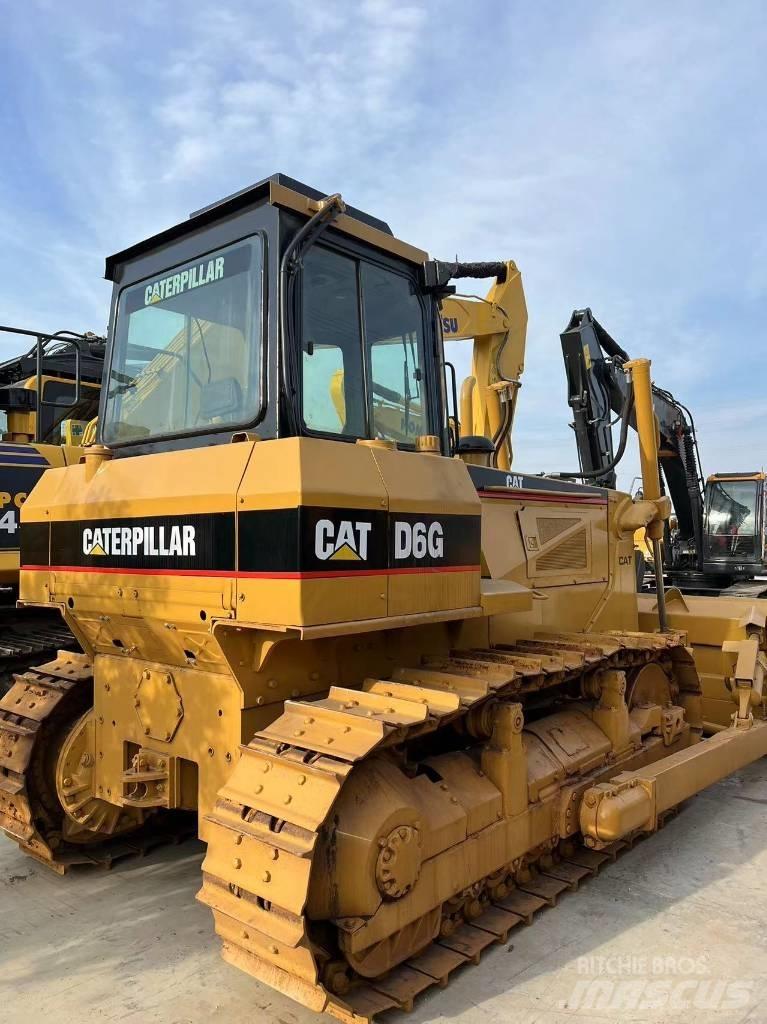 CAT D 6 G Bouteurs sur chenilles