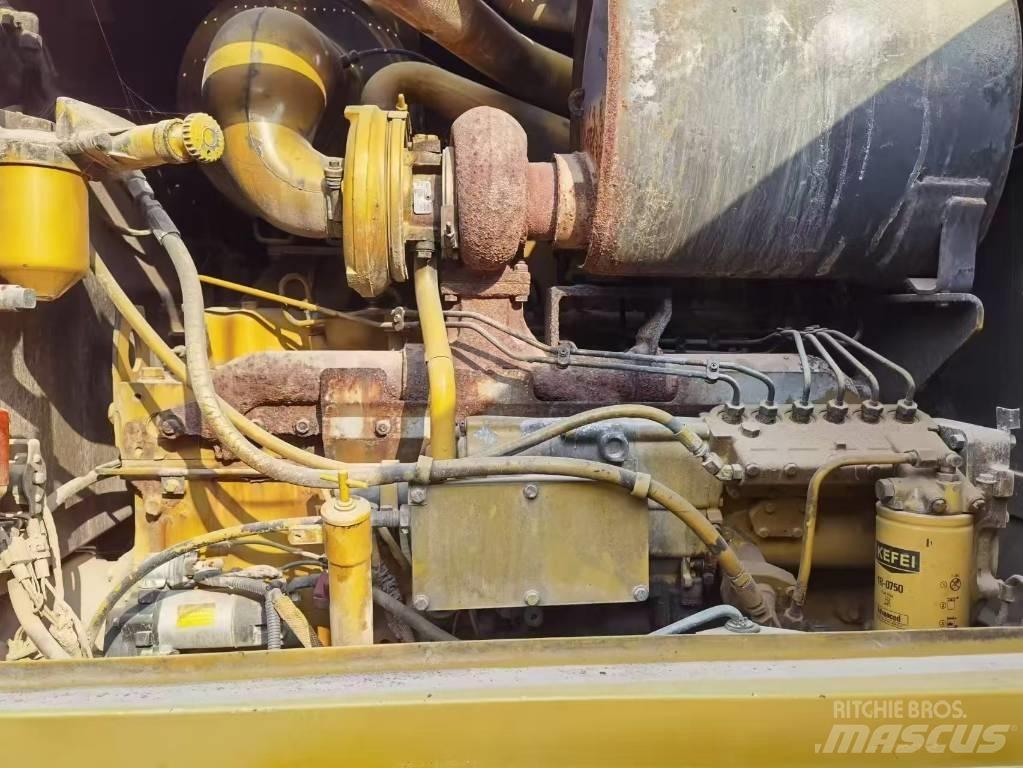 CAT 140 H Niveleuse