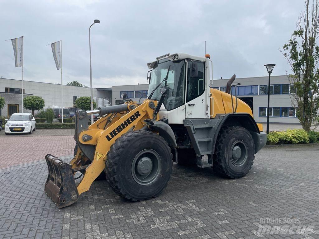 Liebherr L538 Chargeuse sur pneus