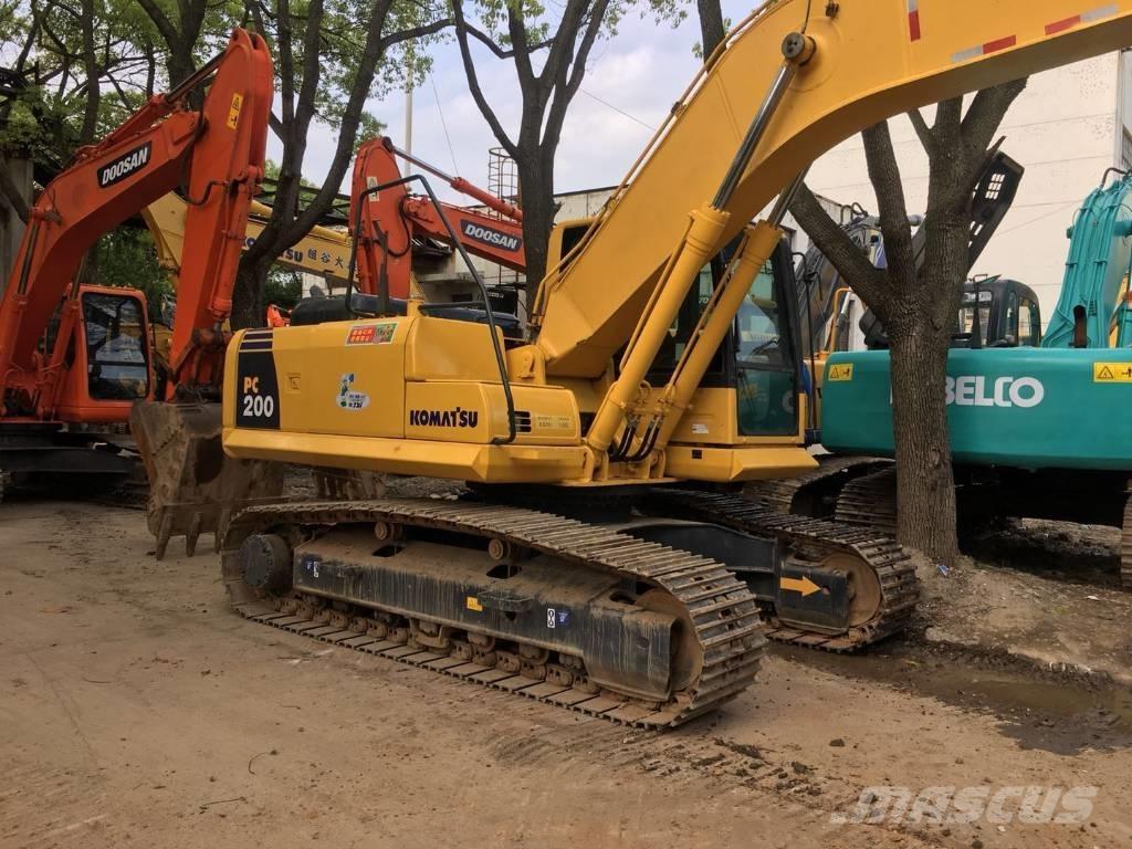 Komatsu PC 200-8 Pelle sur chenilles