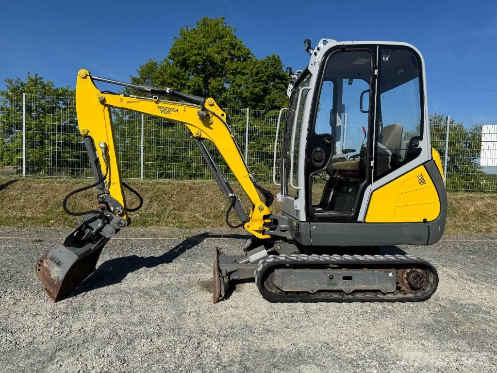 Wacker Neuson ET18 Pelle sur chenilles