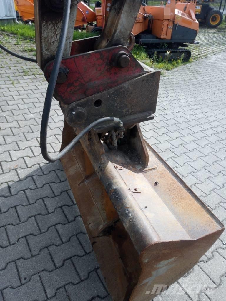 Takeuchi TB 175 W Pelle sur pneus