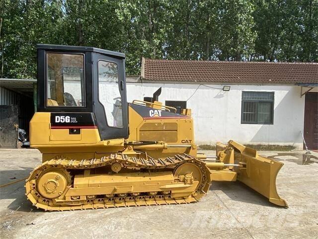CAT D5G Bouteurs sur chenilles