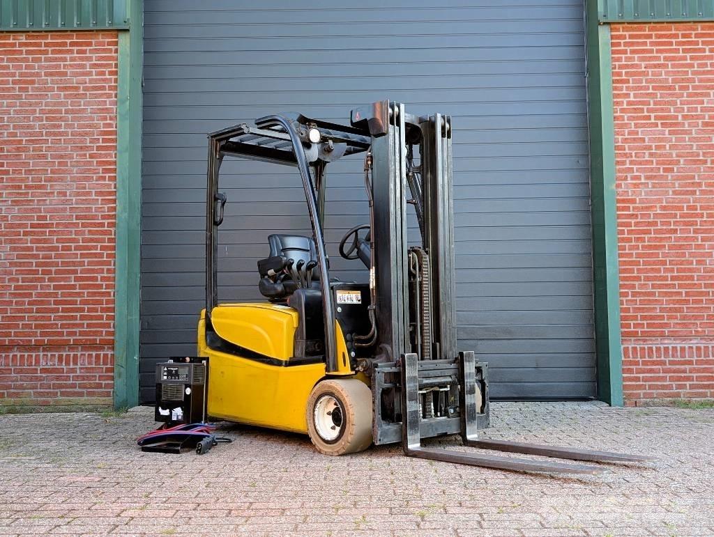 Yale ERP 20 VT Chariots élévateurs électriques
